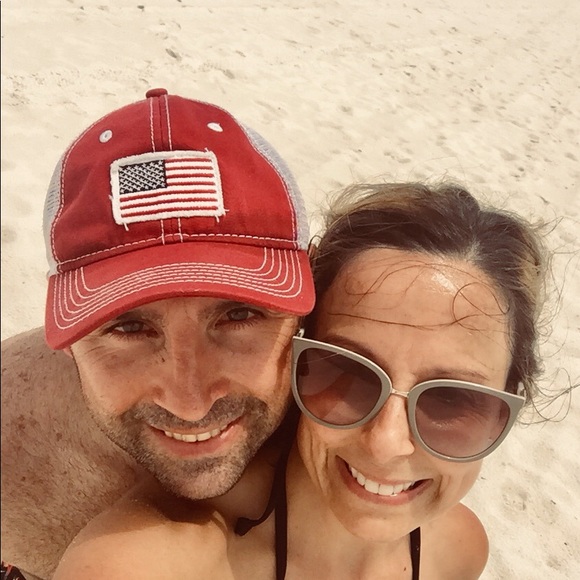 Meet your Posher, Kelly - Picture 2 of 2